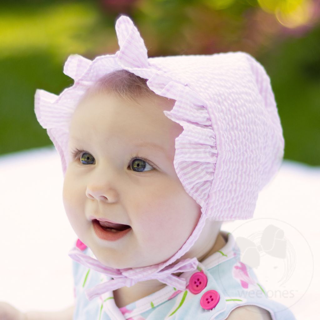 Baby Girl's Pink Seersucker Print Bonnet
