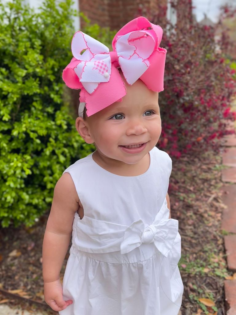 Medium Grosgrain Bow with Moonstitch Edge and Printed Hot Pink Gingham Bunny