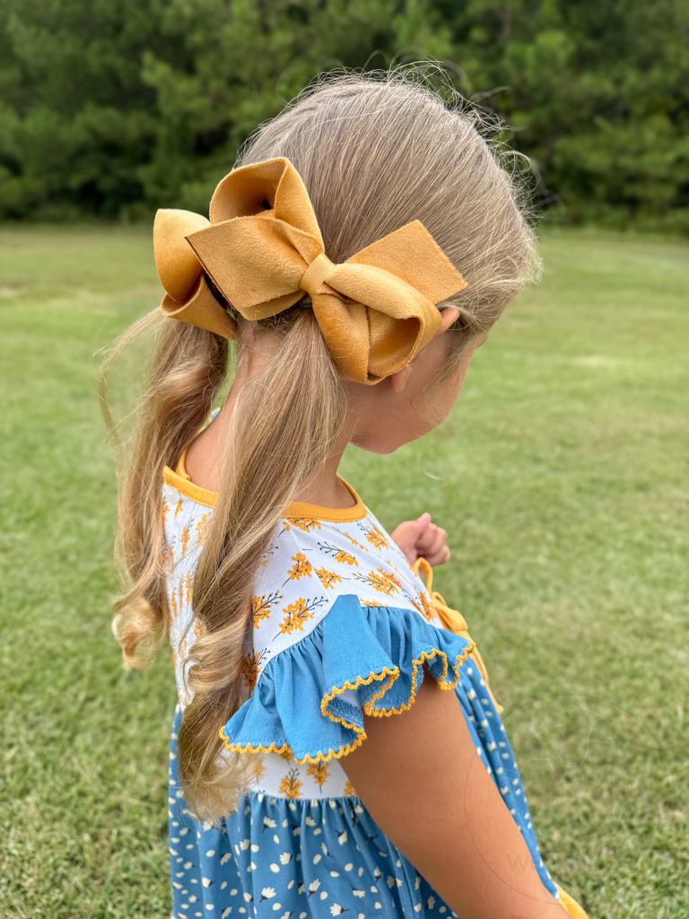 Medium Luxe Velvet Hair Bow
