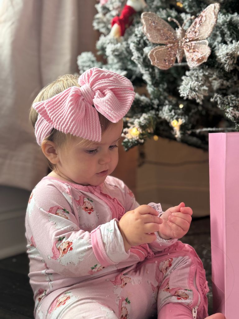 Ribbed Knit Loop Bow on Wide Matching Band