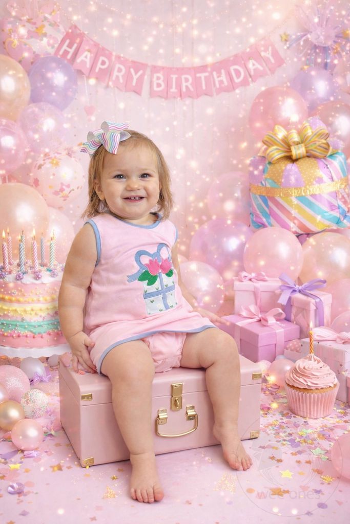 Medium Birthday Stripe Print Grosgrain Hair Bow