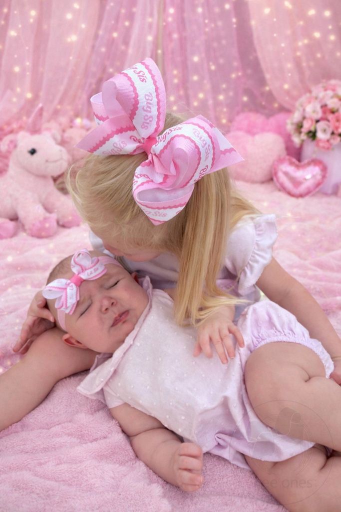King Big Sis Print Grosgrain Hair Bow