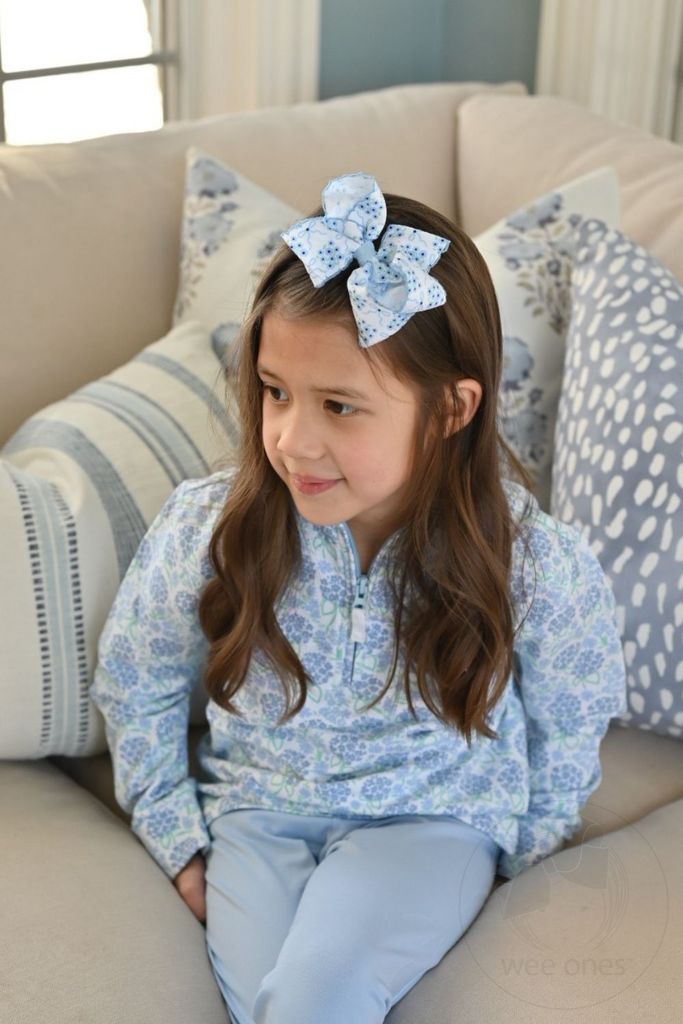 Medium Moonstitch Hair Bow in Millennium Blue Bow and Flower Print