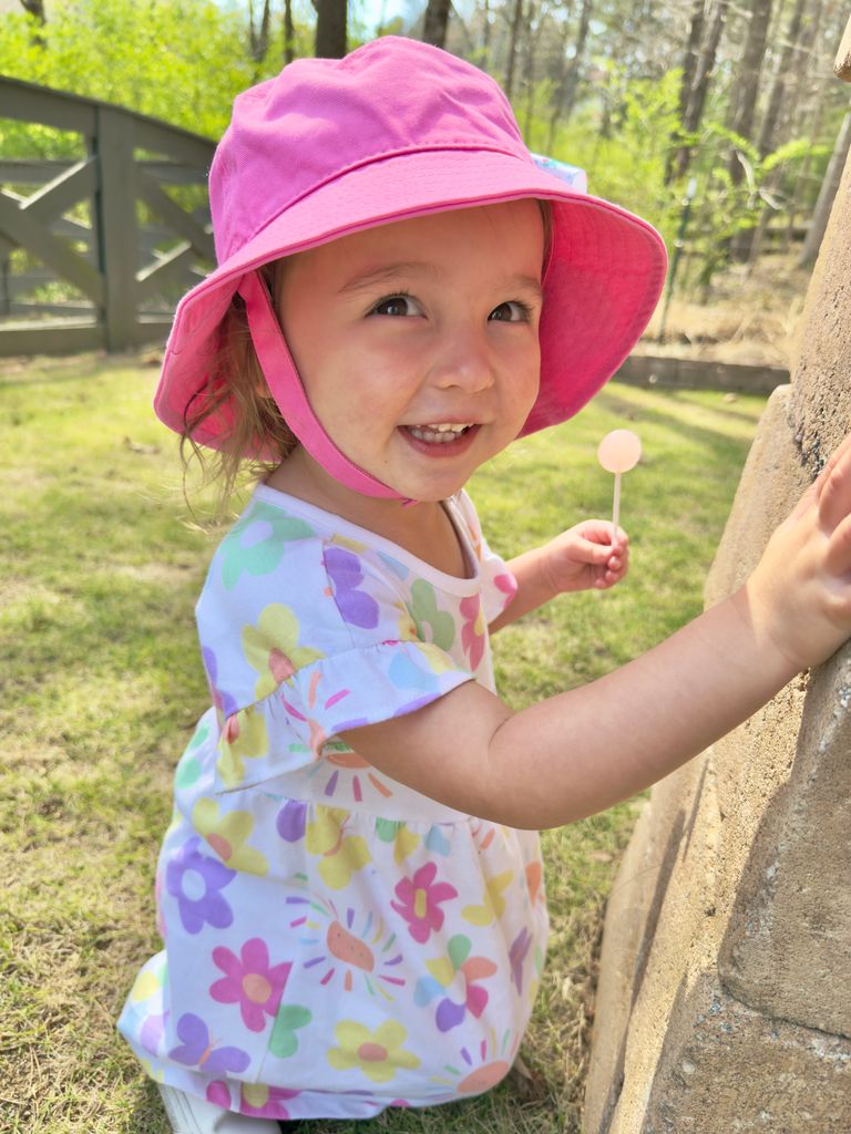 Cotton Twill Bucket Hat with Straps in Hot Pink