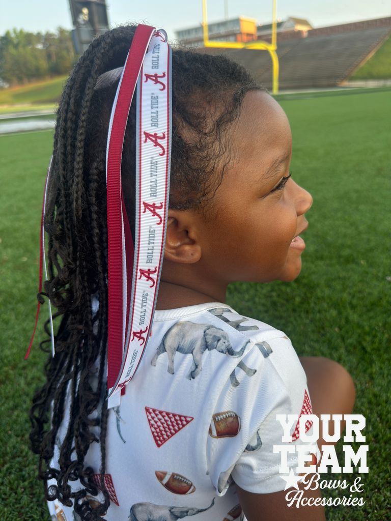 Collegiate Signature Logo Print Streamer Pony