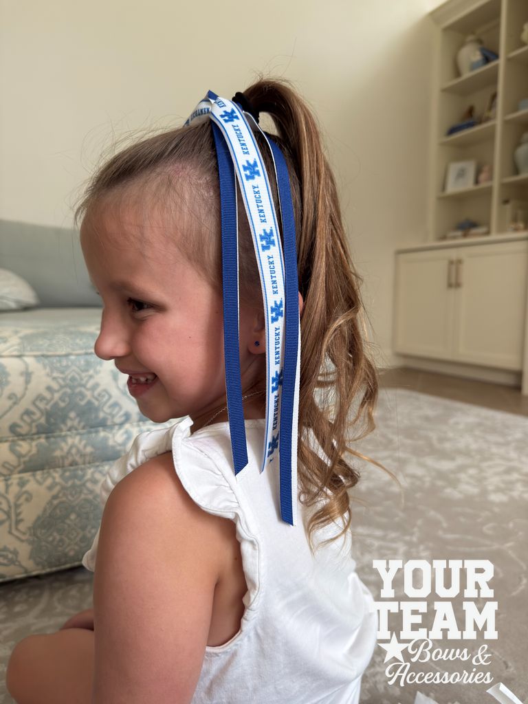 Collegiate Signature Logo Print Streamer Pony