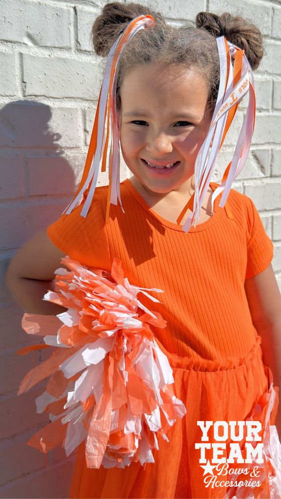Tennessee Logo Print Streamer Ribbons on Ponytail